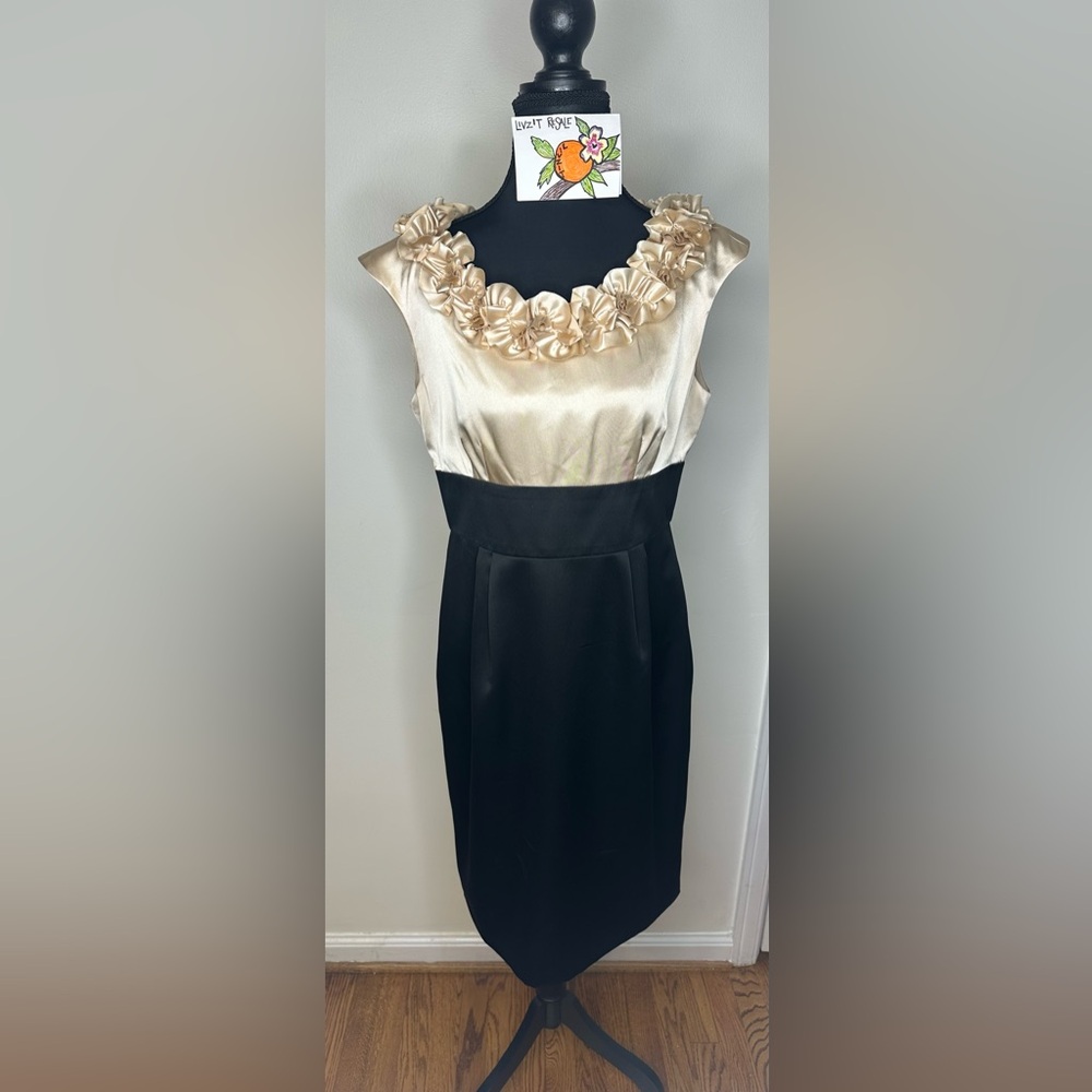 London Times satin dress sz 8, ivory and black with floral ruffled neckline